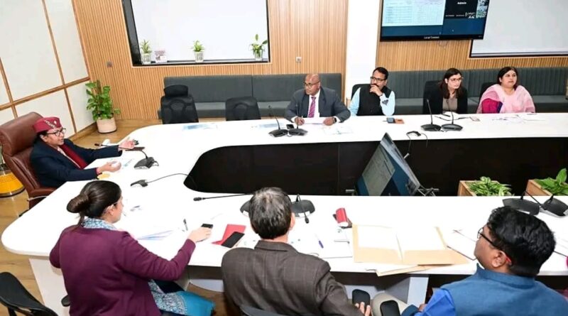 मुख्य सचिव राधा रतूड़ी ने आईएएस अधिकारियों को दिए निर्देश,मुख्यालय छोड़ने से पहले अनुमति लेंगे अधिकारी