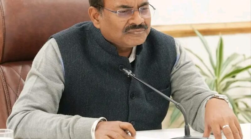 अपर मुख्य सचिव आनंद बर्द्धन ने अधिकारियों के साथ यूनिफाॅर्म सिविल कोड के पोर्टल की प्रगति की करी समीक्षा 