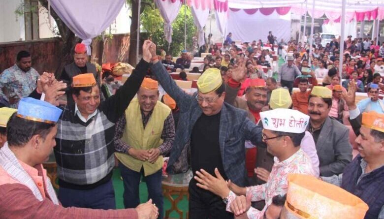 उत्तरांचल प्रेस क्लब में भव्य होली मिलन समारोह का रंगारंग आयोजन