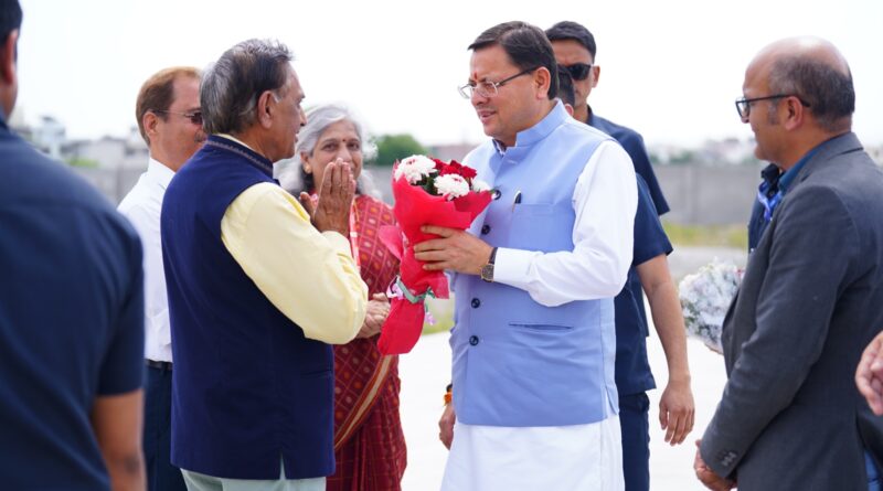 श्री गुरु राम राय विश्वविद्यालय की ओर से मुख्यमंत्री धामी का जोरदार स्वागत