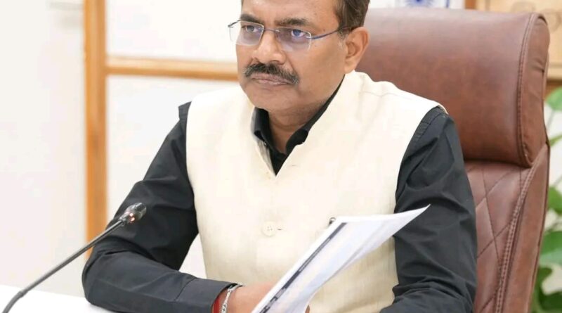 अपर मुख्य सचिव आनन्द बर्द्धन ने नाबार्ड की ली समीक्षा बैठक, दिए निर्देश